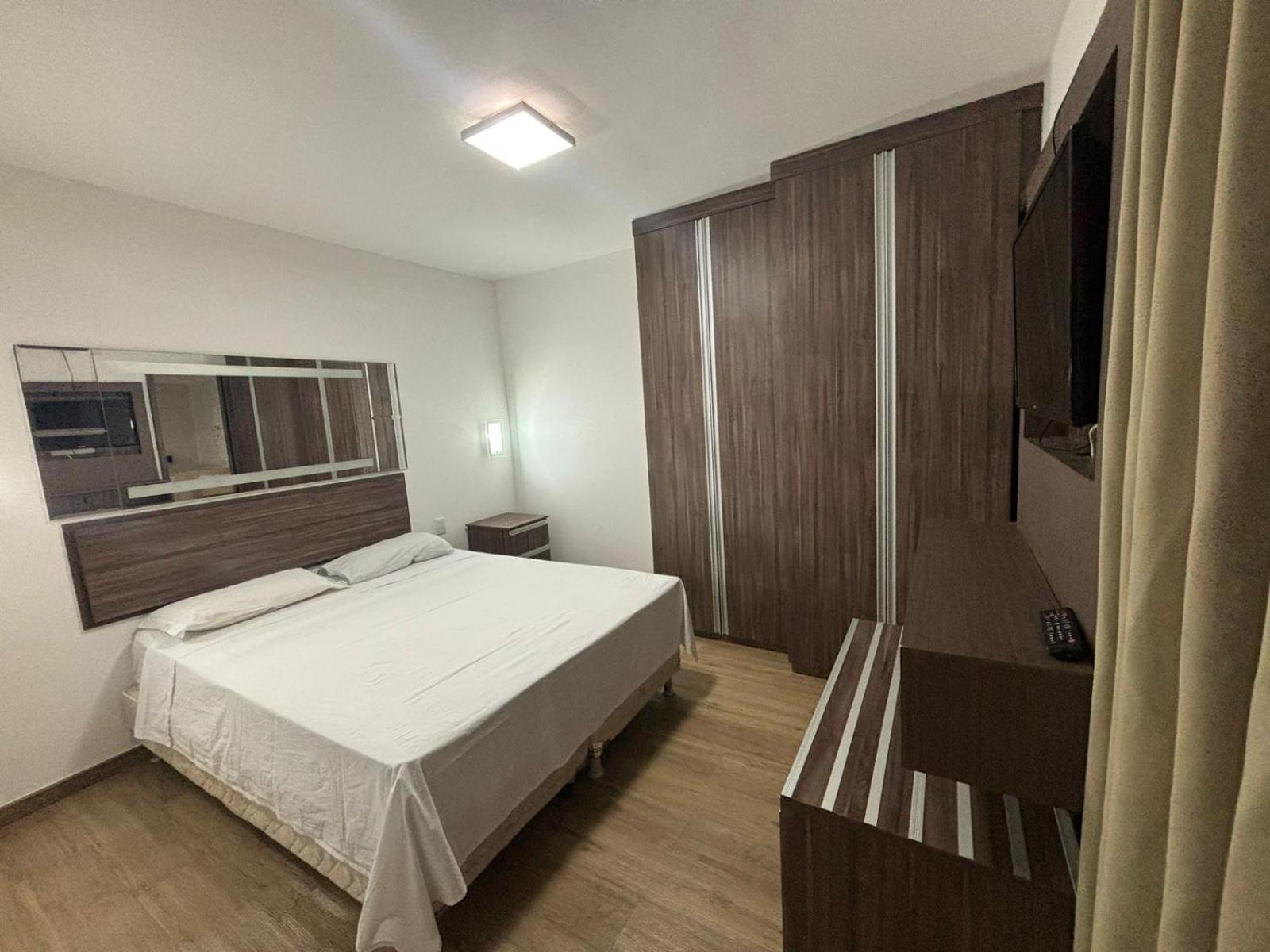 1810 - Flat Para Temporada Em Goiania-Proximo Ao Parque Areiao Goiânia Exterior foto